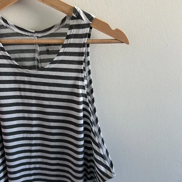 Women's Nike Tank - Picture 2 of 7